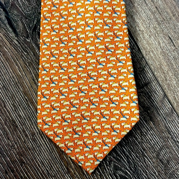 NWOT Salvatore Ferragamo 100% silk tie